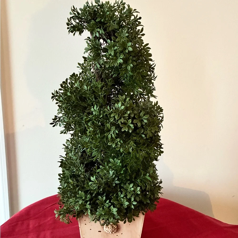 Elegant Green Faux Spiral Boxwood Topiary in Tan Pot